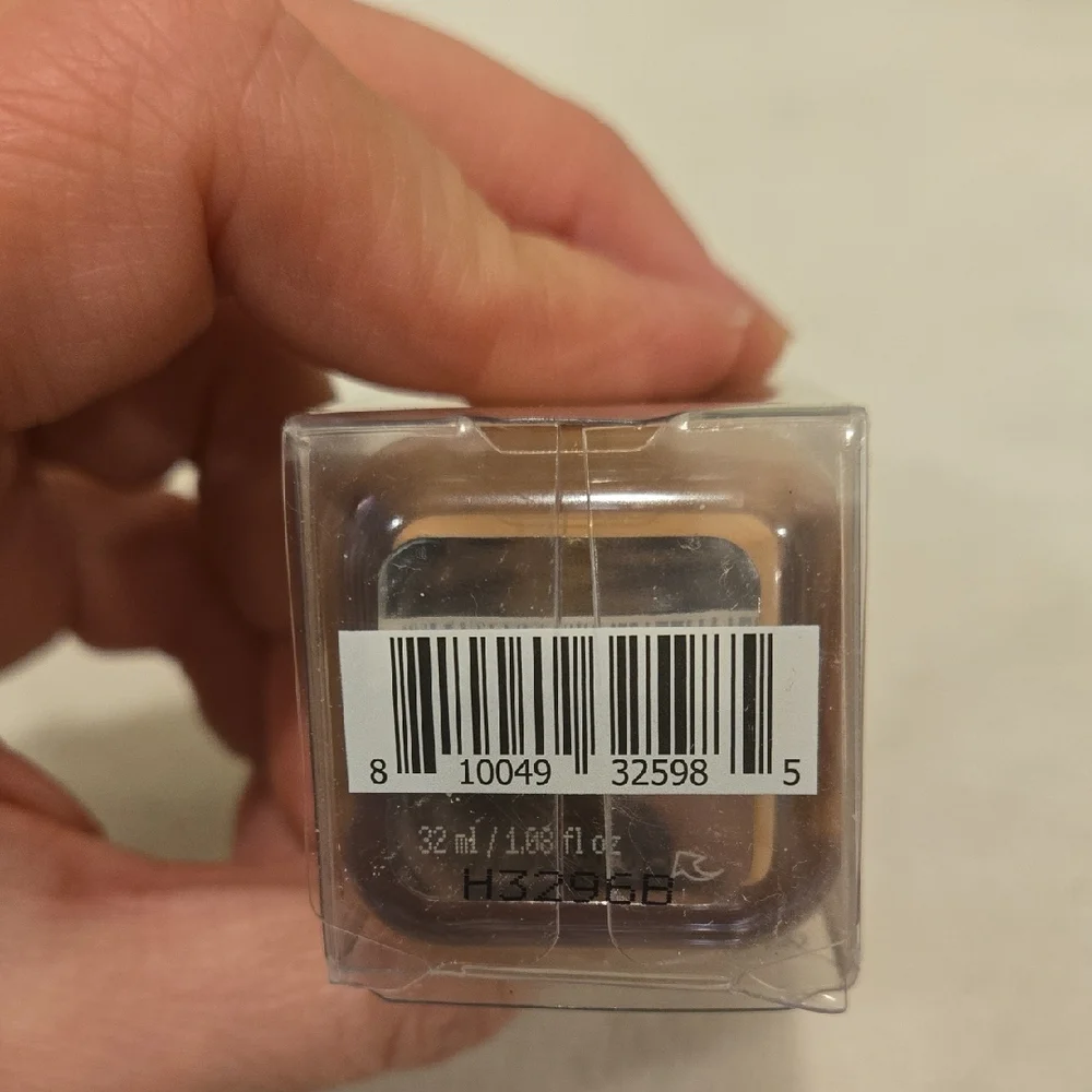 ​about-face | The Performer Skin-Focused Foundation Shade M2 Cool